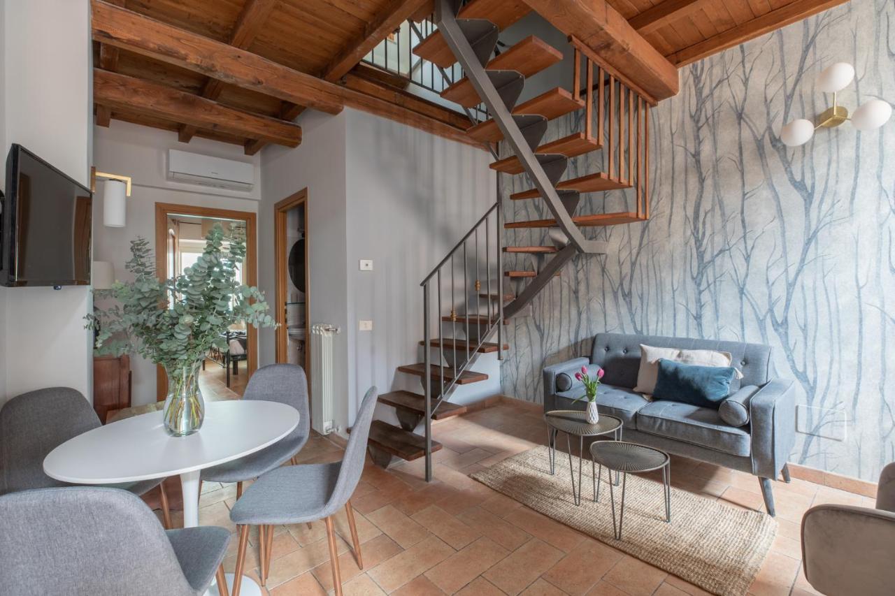 Iflat Charming Apartment Near Piazza Venezia Rome Exterior photo