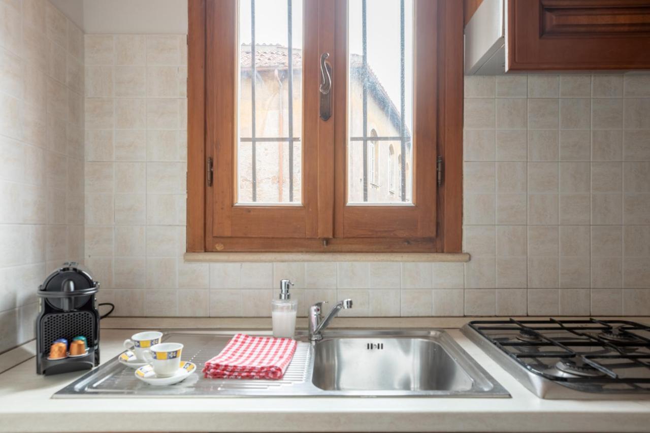 Iflat Charming Apartment Near Piazza Venezia Rome Exterior photo